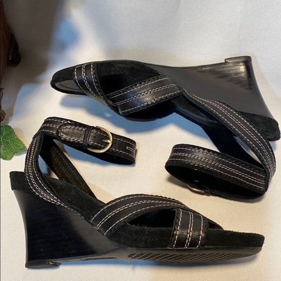 Aerosoles Black Leather Ankle Strap Wedge Sandals - Picture 2 of 7